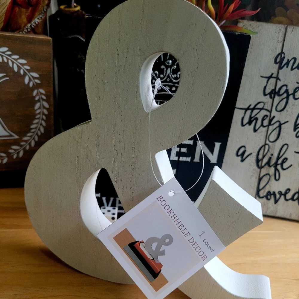 Bookshelf Decor